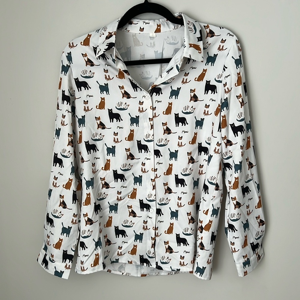 Cutest Cat Button Up Long Sleeve Shirt Size Small